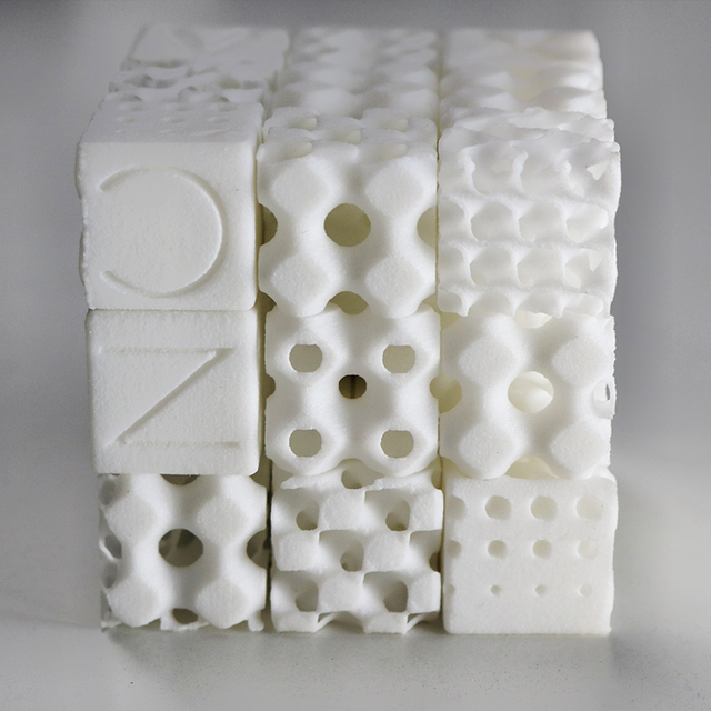 ホワイトナイロン