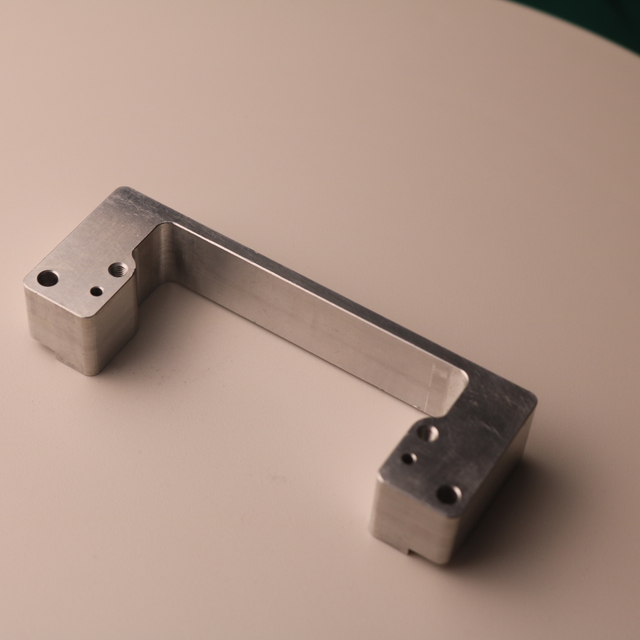 産業用部品のCNC旋盤加工サービス